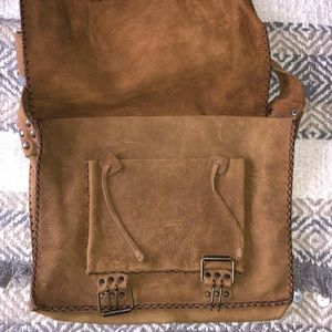 Shoulder messenger handbag